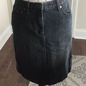 Vintage Gap washed black denim skirt with pockets Sz 8